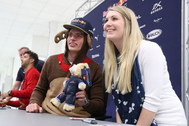 F1: Ilyen, amikor Verstappen nagyon hülyén néz ki 1 | Vezess mikulas-ves