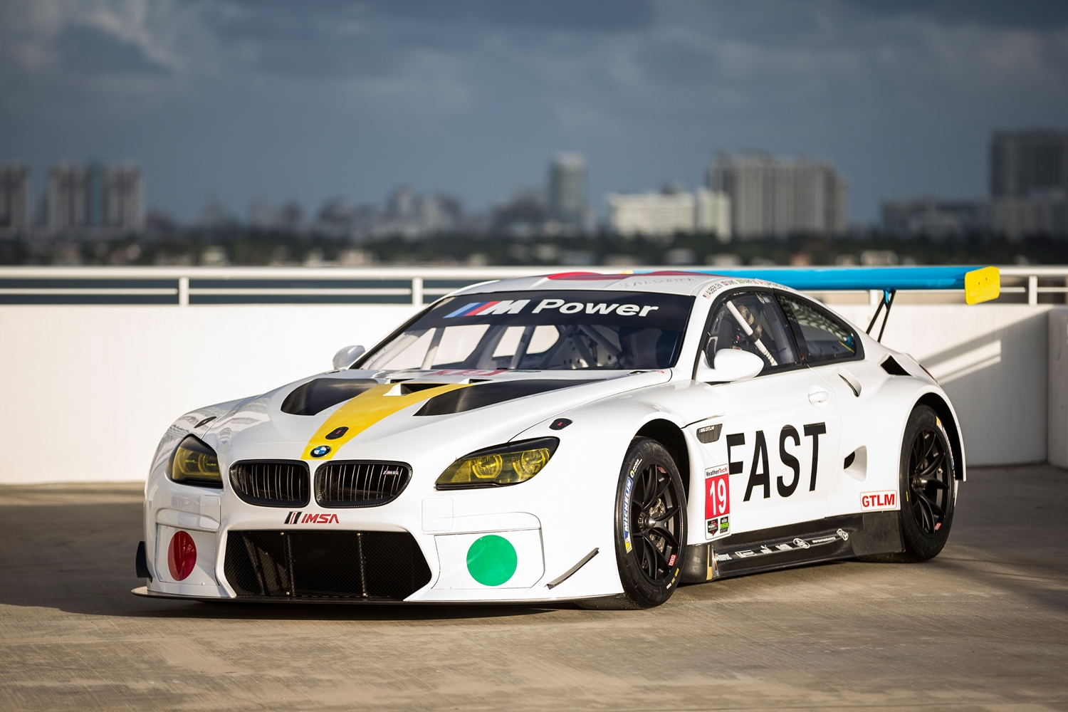 Újabb művészi BMW kerül a versenypályára 5