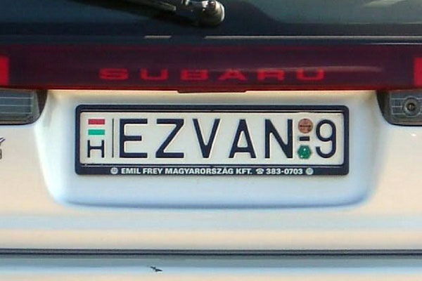 Már osztják az új rendszámokat az autósoknak 2 subaruJÓ