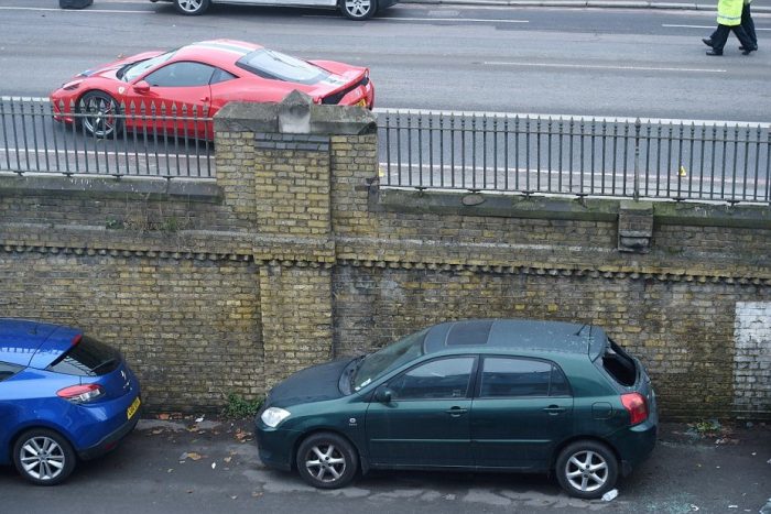 Hét gyereket gázolt el egy barom ferraris 1 tinédzsereket gázolt a ferraris (2)