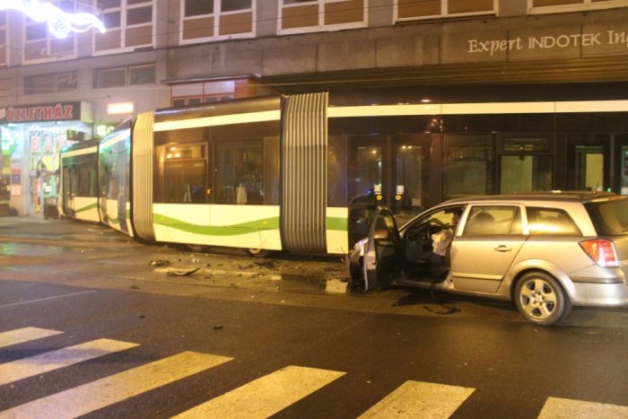 villamos_baleset_029