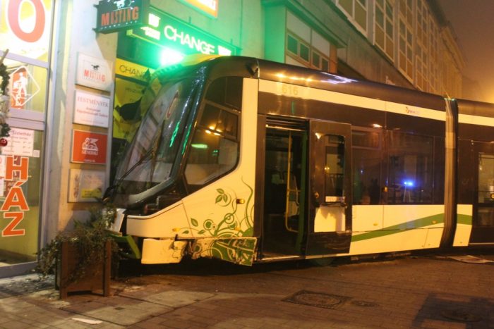 villamos_baleset_043