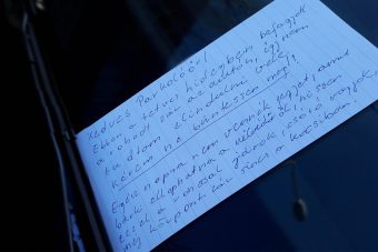 A nap szívbemarkoló üzenete egy pesti autóstól