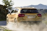 Mercedes GLA: krómban újult a crossover 51