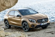 Mercedes GLA: krómban újult a crossover 52