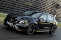 Mercedes GLA: krómban újult a crossover 171