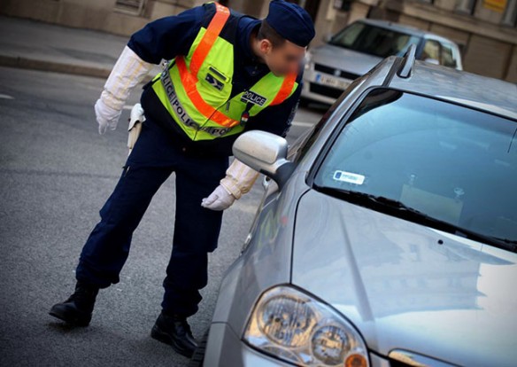 Keményen büntetik az autóst, ha erre nem figyel 2 | Vezess Keményen büntetik az autóst, ha erre nem figyel 2