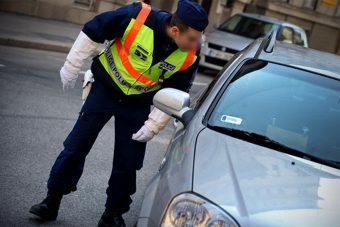 Keményen büntetik az autóst, ha erre nem figyel