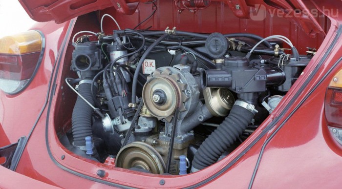 Őrült autószerelő – videó