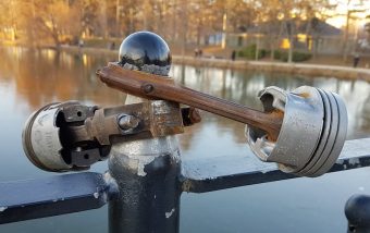 Rendőröknek címeztek romantikus üzenetet