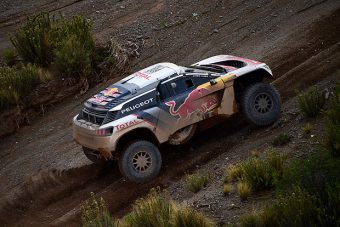 Dakar: ismét Loeb az élen, törölték a szerdai szakaszt