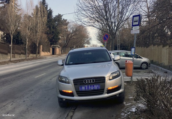 Idén még nem parkoltak bunkóbb módon Budapesten 1 | Vezess audi q7 parkolás