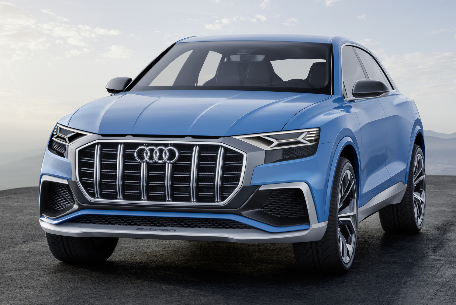 Audi Q8 Concept: Lifestyle, praktikusan 10