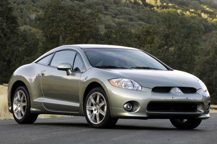 Crossoverként tér vissza a Mitsubishi sportkupéja 1 | Vezess 2008-as Mitsubishi Eclipse GT.