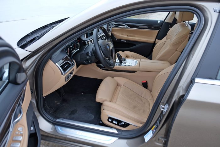 Zöld király: BMW 740e 114 Parádés belső, tágas, kényelmes, jószagú