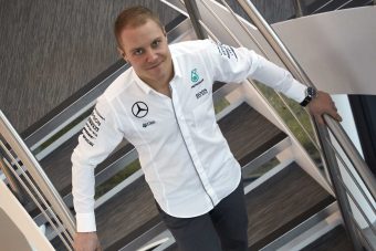 F1: Bottas azonnal hívta a Mercedes-főnököt