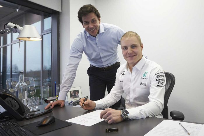 F1: A Merci-főnök nem zárja ki Alonso igazolását 2 Valtteri Bottas, Mercedes AMG - a finn óriási lehetőséget kapott a bajnokcsapatnál, és a 8,5 millió dolláros bér sem hangzik rosszul.