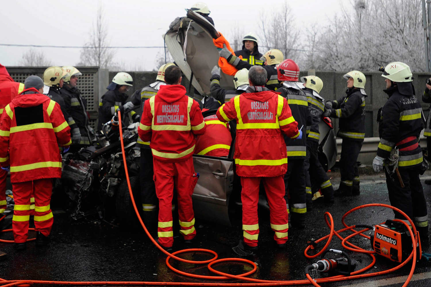 %20D__MI20170102005 | Vezess | Vezess