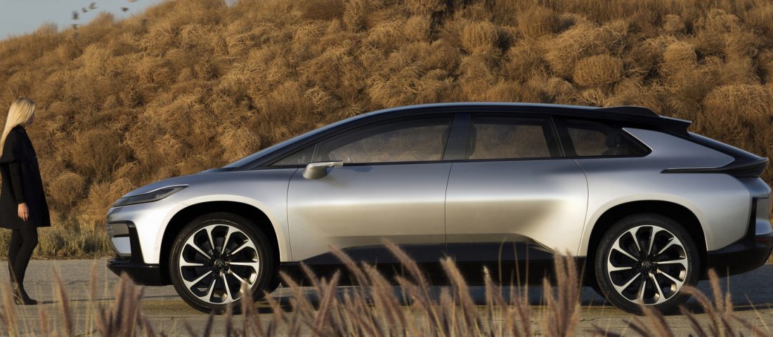 Már rendelhető az 1000 lóerős luxusegyterű