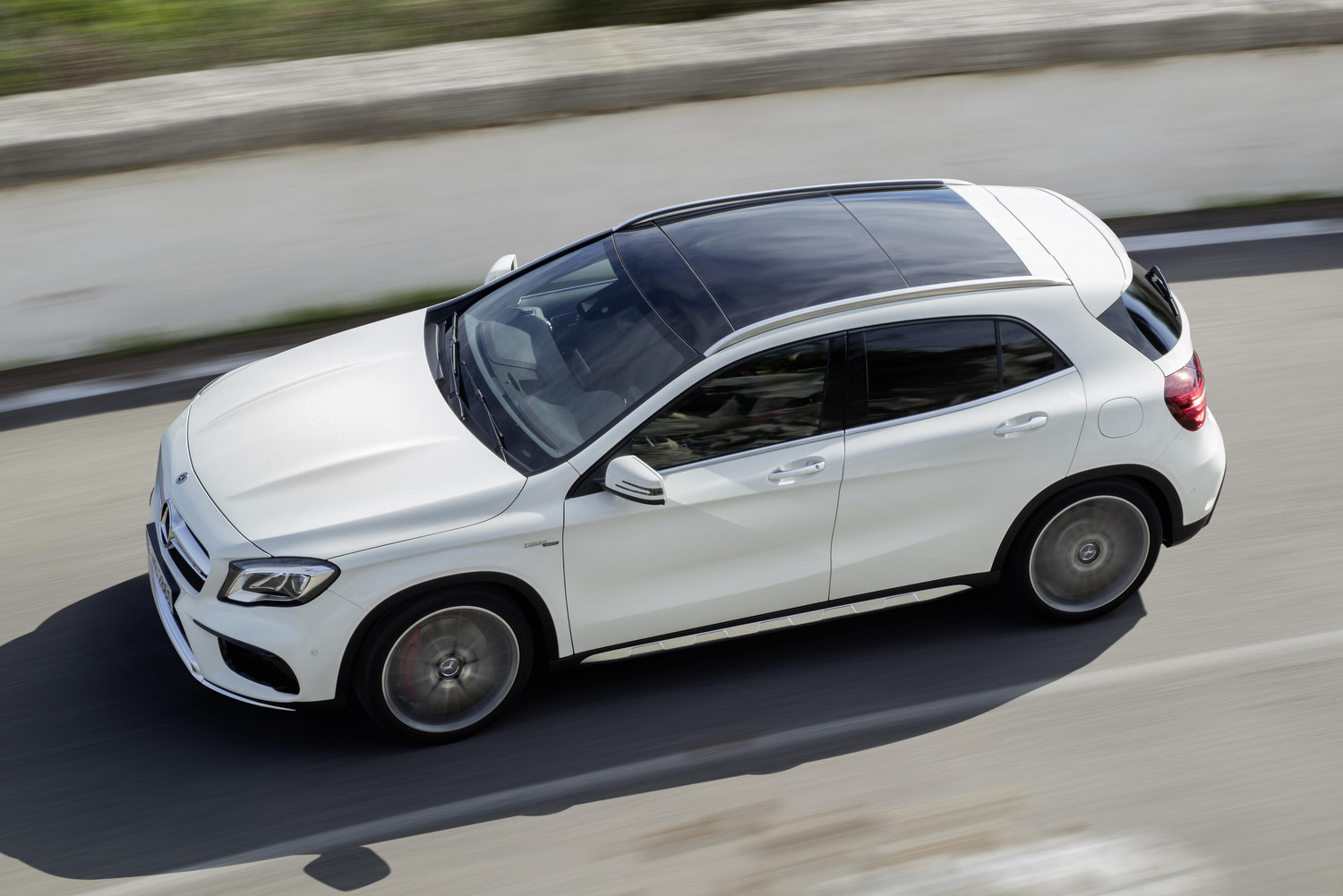 Mercedes GLA: krómban újult a crossover 89