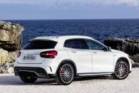 Mercedes GLA: krómban újult a crossover 134