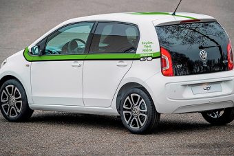 Rákaptak a pestiek a percdíjas villanyautókra