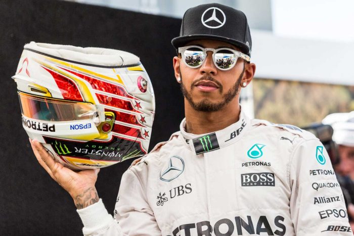 F1: Tervezd meg Lewis Hamilton sisakját!