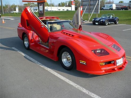 15 példa autón elkövetett vizuális merényletre 9 C3-as Corvette ilyen rosszul talán még nem érezte magát soha