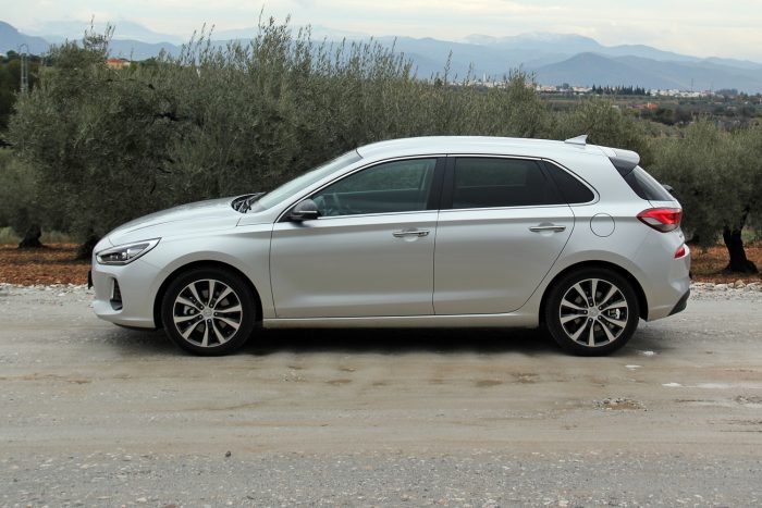 Hyundai, ahogyan a vásárlók szeretik 6 Az arányok a Mazda 3-ast, az ablakvonal a Fiat Tipo-t juttathatja eszünkbe
