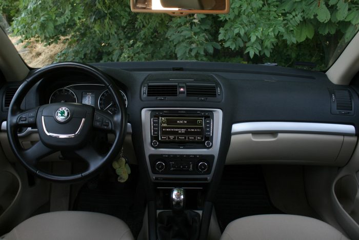 Használt autó: van jobb a Škoda Octaviánál? 15 Jó a minőségérzet a belső térben, minden jó helyen van, az Octavia átgondolt autó