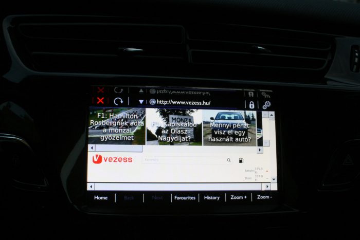 Ékszerdoboz, négy keréken 85 Telefonon keresztül a kocsiból internetezhetünk
