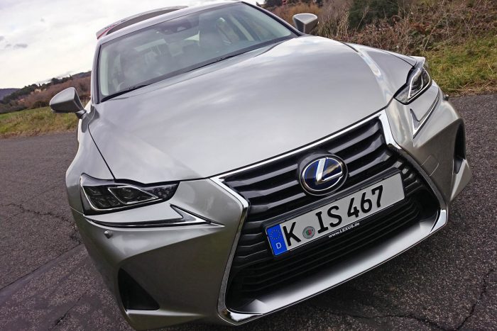 Több téren is tökéletesebb az idei Lexus IS 2 k03