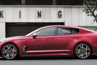 Kia Stinger: prémium betolakodó 33