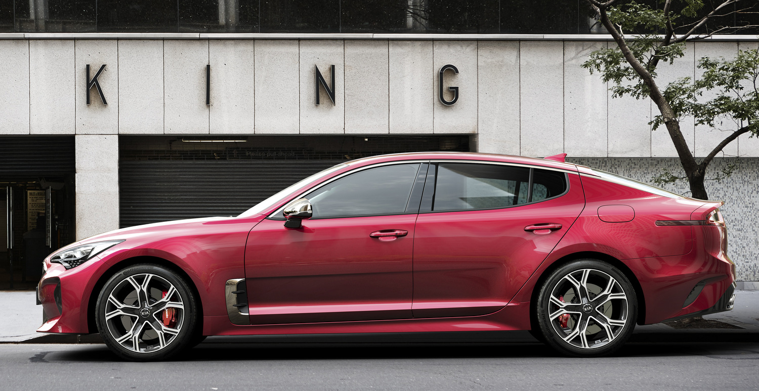 Kia Stinger: prémium betolakodó 14