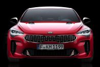 Kia Stinger: prémium betolakodó 34