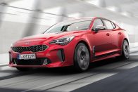 Kia Stinger: prémium betolakodó 30