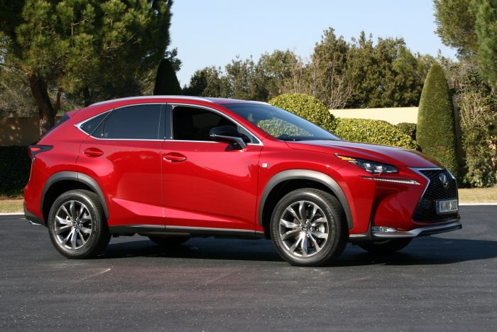 Tömeges légzsákhibák, halmozottan problémás márkák 3 lexus_nx_200t_f-sport_86