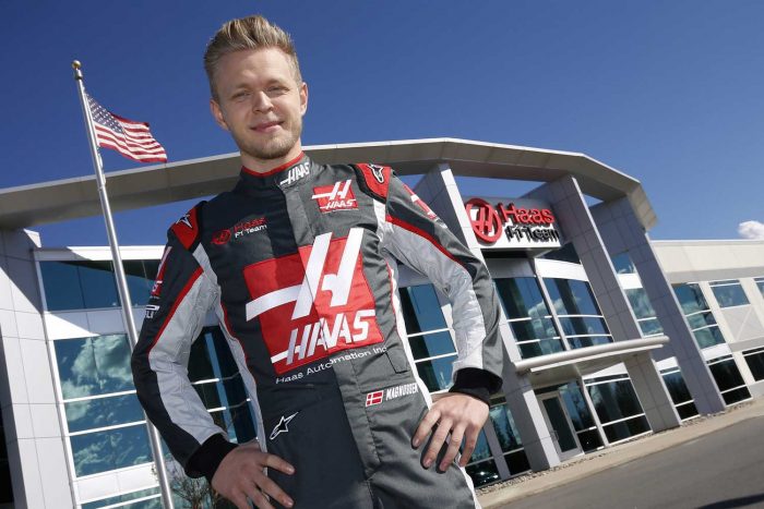 F1: Teljes harci díszben Kevin Magnussen