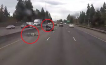 Hihetetlen, hogy úszta meg a balesetet ez a motoros