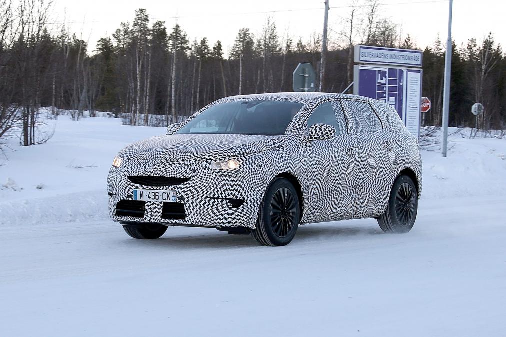 Célegyenesben az Opel új nagy SUV-ja 10