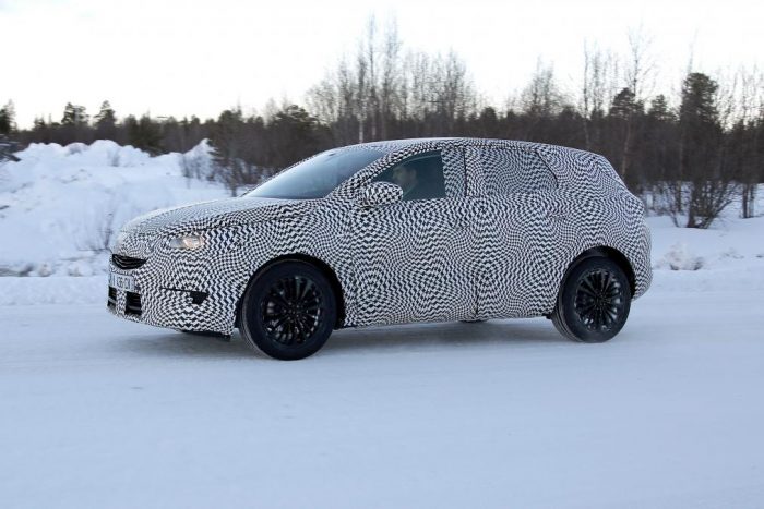 Célegyenesben az Opel új nagy SUV-ja