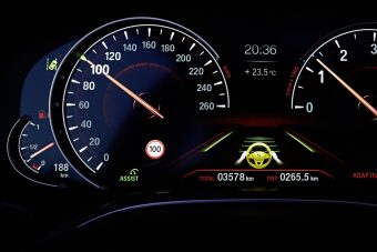 Akkor is lassítana az autód, ha nem akarod