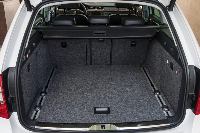 Ezek a legjobb használt dízelek 4 A legjobb dízel kombi: Skoda Superb (2010-2015), lekörözve a 2012 és 2016 között gyártott Jaguar XF Sportbrake-et