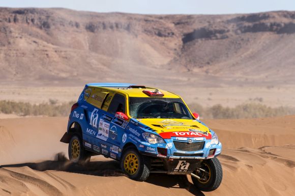 tempAFR17D030588_580