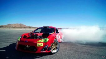 Így megy keresztbe a Ferrari szívű Toyota GT86-os