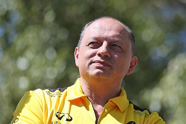 F1: Távozott a Renault csapatfőnöke