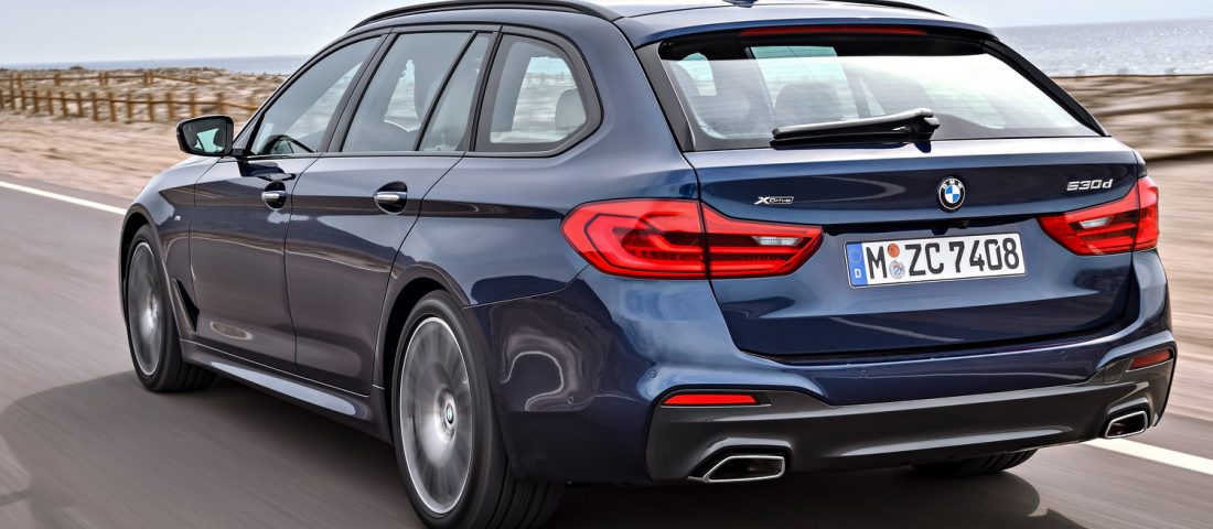 Megérkezett a BMW nagy kombija, az 5-ös Touring