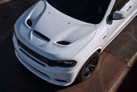 Dodge Durango SRT: versenytempó hat főre 52