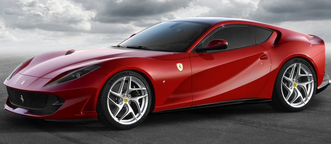 Ferrari 812 Superfast: elképesztő csúcsmodellel újít Modena