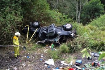 Kétszázzal száguldott a leállósávban